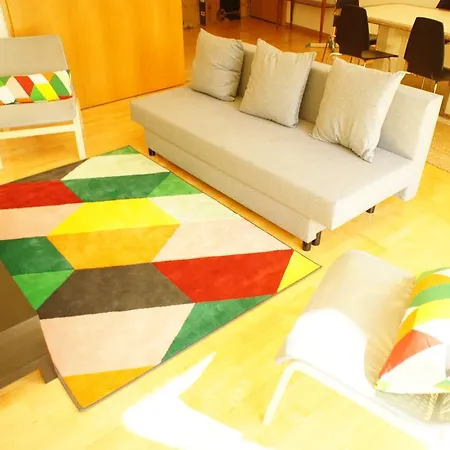 Modern Near The Bridge Apartment Lisbon
