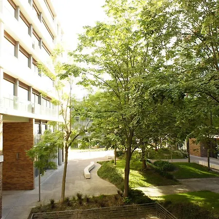Apartment Modern Near The Bridge
